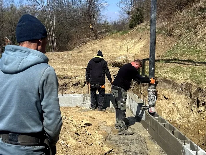 Realizácia základovej dosky v Nižných Malatínach – fotka 8