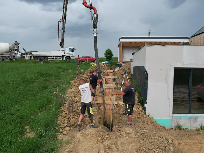 Železobetónový oporný múr v Liptovských Sliačoch – fotka 2