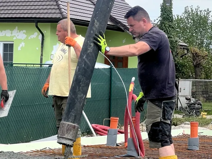 Realizácia základovej dosky v Martinčeku – fotka 5