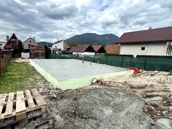 Realizácia základovej dosky v Martinčeku – fotka 1