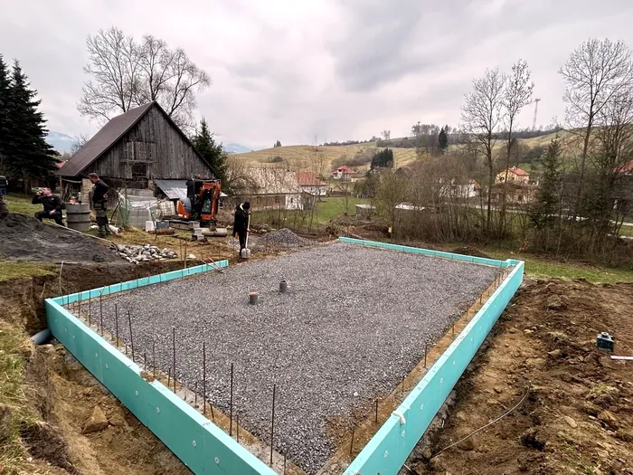 Realizácia základovej dosky v Nižných Malatínach – fotka 3